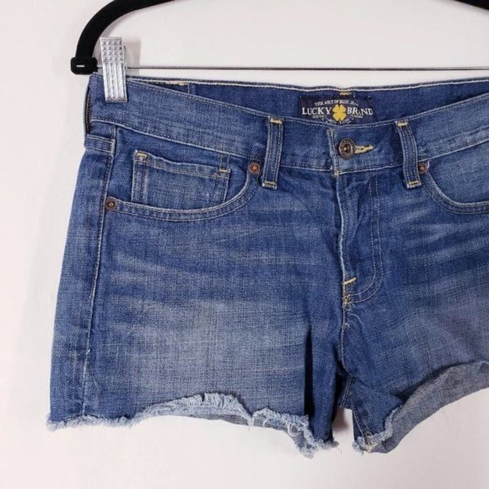 Lucky Brand Women's The Cut‎ Off Denim Jean Shorts Raw Hem Mid Rise Shorts sz 27 - Picture 3 of 13
